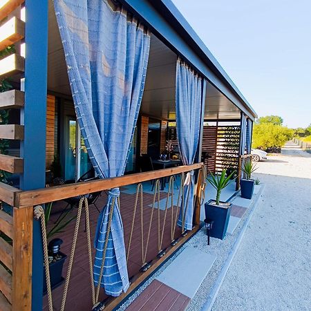 Mobile Home Vilmaris Pakoštane Екстериор снимка