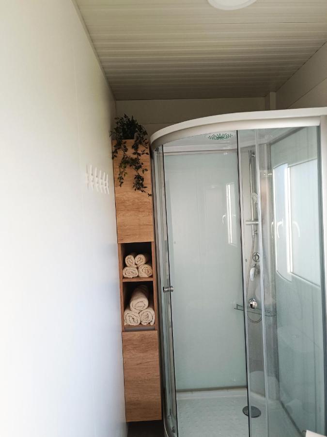 Mobile Home Vilmaris Pakoštane Екстериор снимка