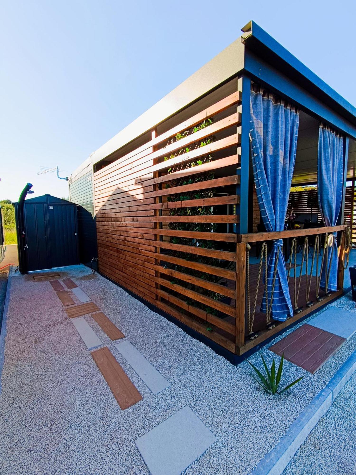 Mobile Home Vilmaris Pakoštane Екстериор снимка